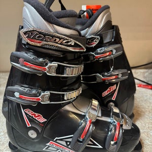 28 28.5  Nordica One Ski Boots downhill skiing boots (Used) 280 285