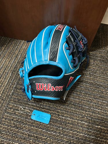 2023 Wilson A2K RH Infield Baseball Glove 11.5" (New)