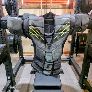 Bauer Vapor Hyperlite goalie chest protector - senior