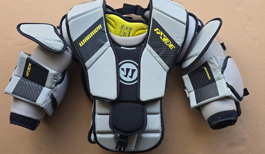 Large/Extra Large Warrior Ritual X3E Goalie Chest Protector (Used)