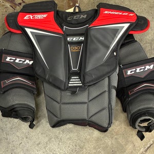 CCM Extreme Flex Shield II Goalie Chest Protector (Used)