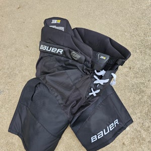 Intermediate Medium Bauer Supreme 3S Pro Hockey Pants (Used)