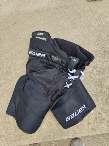 Intermediate Medium Bauer Supreme 3S Pro Hockey Pants (Used)