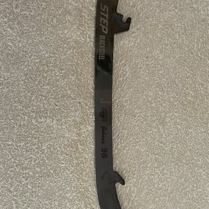 CCM Black Step Steel 221 mm (Used)