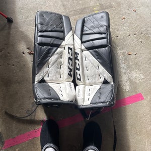 26" CCM Extreme Flex 5.5 Goalie Leg Pads (Used)