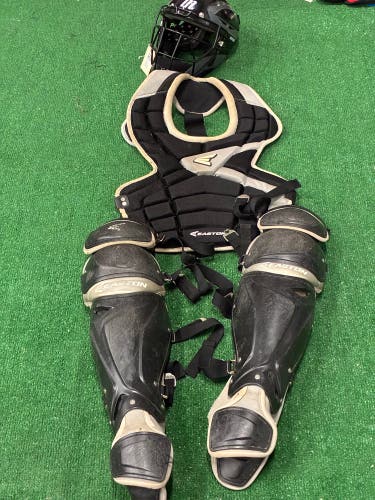 Youth Easton M10 Series Catcher's Set (Used)