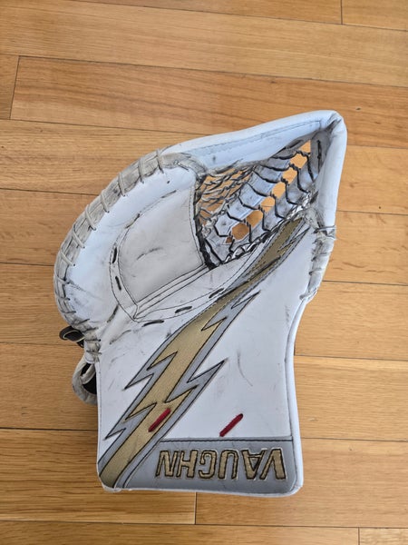 Vaughn Velocity V9 Pro Carbon Full Right Goalie Glove