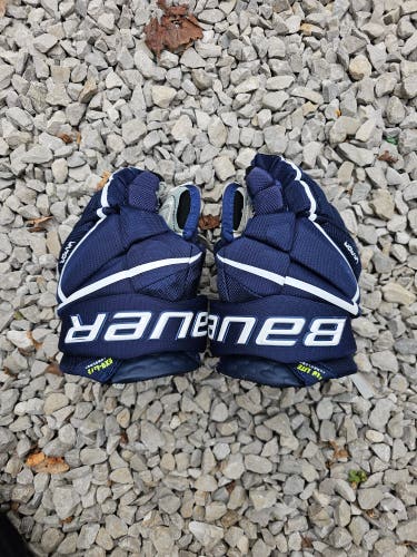 Bauer Vapor Hyperlite Gloves 10" (Used)
