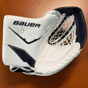 Bauer Vapor Flylite Senior Goalie Catch Glove White/Navy