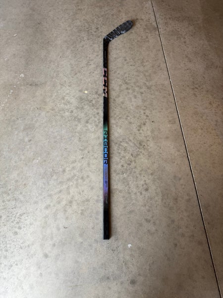 Senior CCM RibCor Trigger 8 Pro Right Handed Hockey Stick P28 (Used)