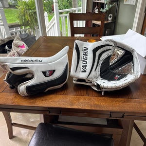 Vaughn Velocity V7 XF Pro Carbon Regular Pro Stock (Used)