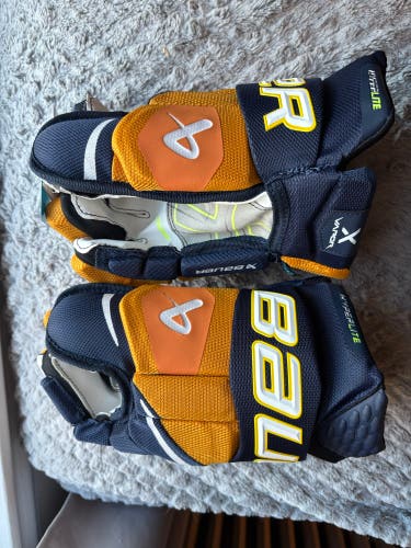 Bauer Vapor Hyperlite Gloves 13" (New)