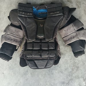 Small 2020 Bauer Elite Goalie Chest Protector (Used)