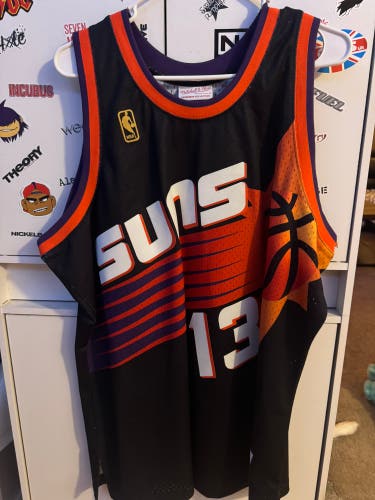 Steve Nash XL Men's Mitchell & Ness Jersey (Used)