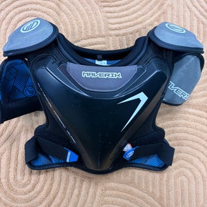 Small Youth Maverik Charger Shoulder Pads (Used)