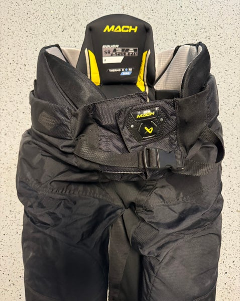 Men's Senior Large Bauer Mach Hockey Pants (Like New)