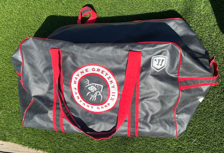 RARE Wayne Gretzky Fantasy Camp XII WARRIOR Hockey Players Bag TEAM CANADA New