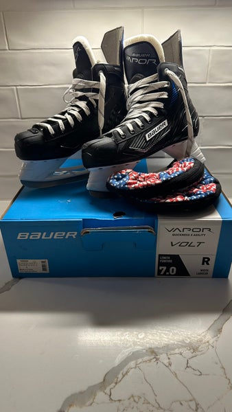 2022 Bauer Hockey Skates Regular Width 7 (Used)