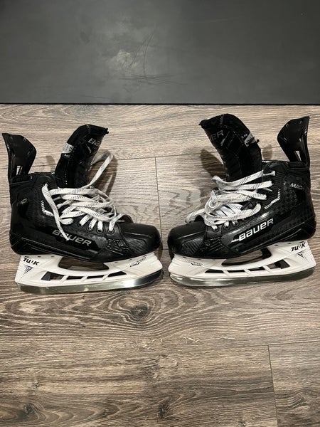 Complete Set of Hockey Equipment