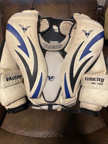 Small Vaughn Velocity V5 Goalie Chest Protector (Used)