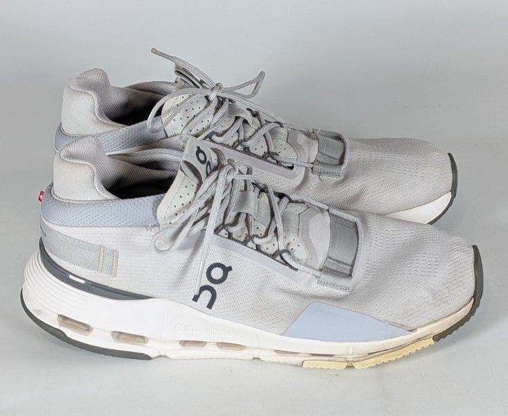 On Cloud Cloudnova Men's Size: 10 Gray Running Shoes Sneakers