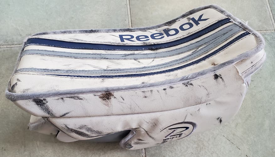 Reebok Goalie Blocker 18K Intermediate Regular (Used)