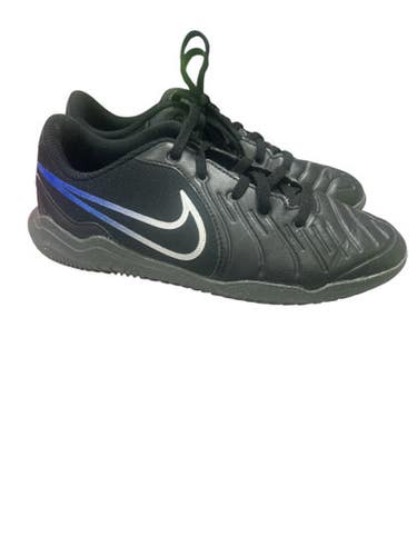 Nike Used Black Size 2 Cleats
