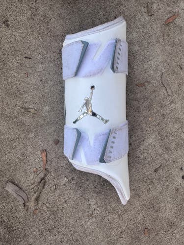 White Senior Air Jordan (Used)