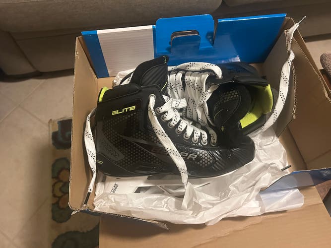 2024 Bauer Elite Hockey Goalie Skates 7.5 (Used)