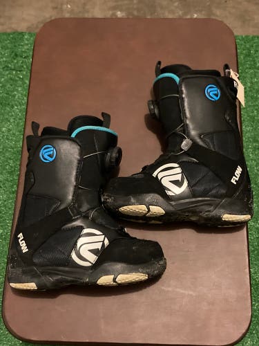 13K (Little Kids) Flow Snowboard Boots (Used)