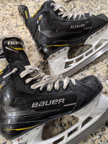 Bauer Supreme M4 Hockey Skates 6.5 (Used)