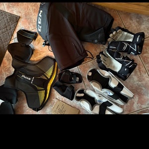 Starter Kit (Used) hockey equipment set !