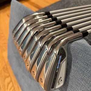 Men's Callaway Paradym AI Smoke Right Handed Iron Set Stiff Flex 8 Pieces Steel Shaft (Used)