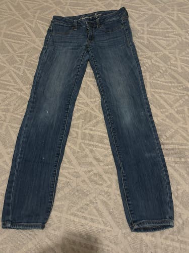American Eagle Women’s Size 6 Regular Jeggings Dark Blue See Details