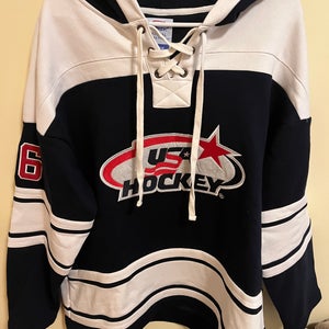 Kendall Coyne USA Hockey laced sweatshirt
