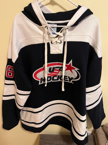 Kendall Coyne USA Hockey laced sweatshirt