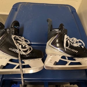 Bauer Vapor Flylite Hockey Skates 10