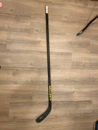 Intermediate Easton Stealth Left Hand Hockey Stick P7 (Used)