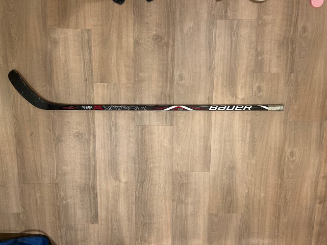 Intermediate Bauer Vapor X600 Left Hand Hockey Stick P88 (Used)