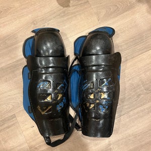 Senior CCM QuickLite 290 16" Shin Pads (Used)