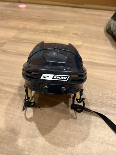 Medium Bauer 4500 Helmet (Used)