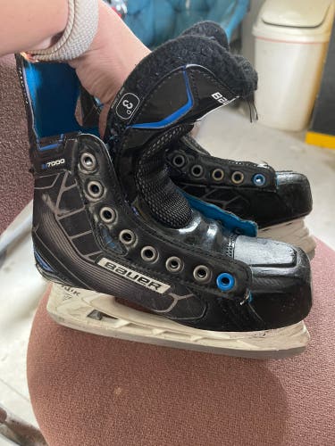 Bauer Nexus N7000 Hockey Skates Extra Wide Width Size 3 (Used)