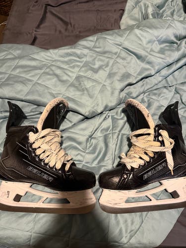 Like New Bauer Supreme M50 Pro Hockey Skates Regular Width 7 (Used)