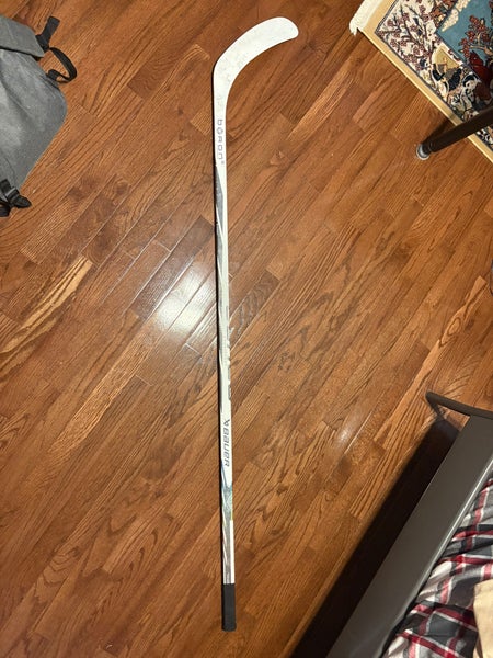 White Custom Senior Bauer Proto R Left Hand Hockey Stick P92 Pro Stock (Used)