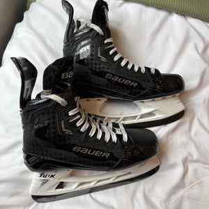 2023 Bauer Supreme Mach Hockey Skates 7.5 (New)