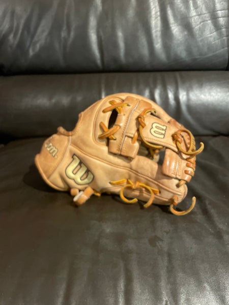 Wilson A200 Dp15 RH Infield Baseball Glove 11.5" (Used)
