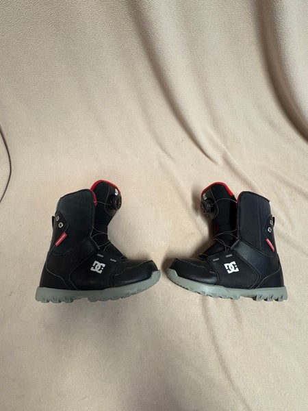 5Y (Big Kids / Youth) DC Scout Snowboard Boots (Used)