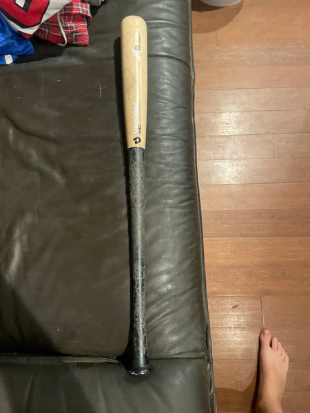 DeMarini D243 Pro Maple BBCOR Certified Bat (-3) 28 oz 31" (Used)