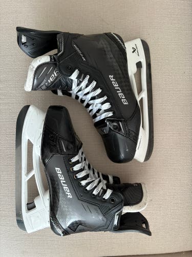 2024 Bauer Supreme Shadow Hockey Skates Regular Width 9.5 (Used)