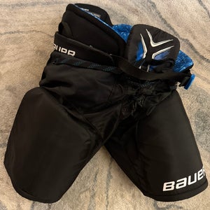Men's Intermediate Medium Bauer Hockey Pants (Used)